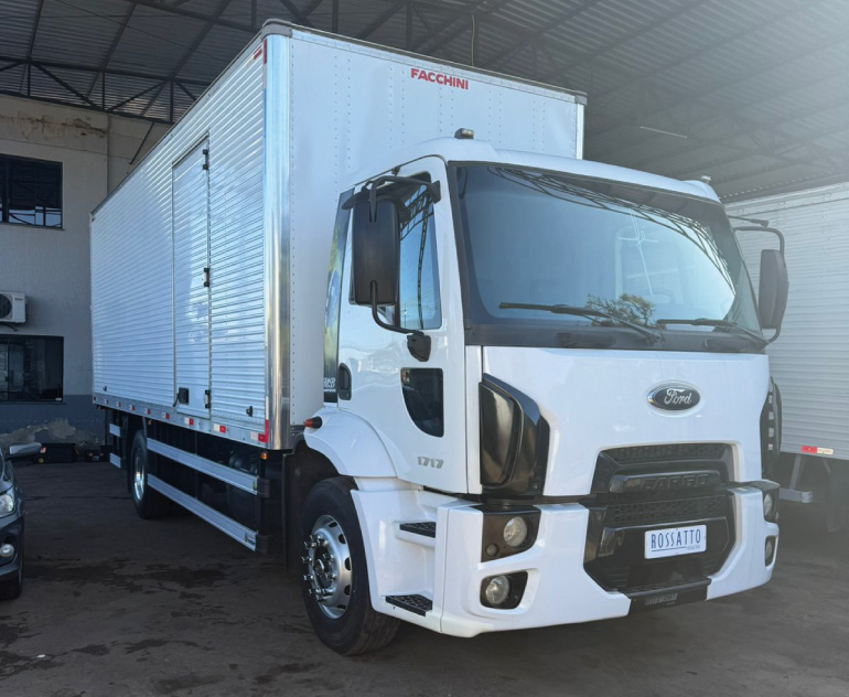 Toco Baú / Carroceria